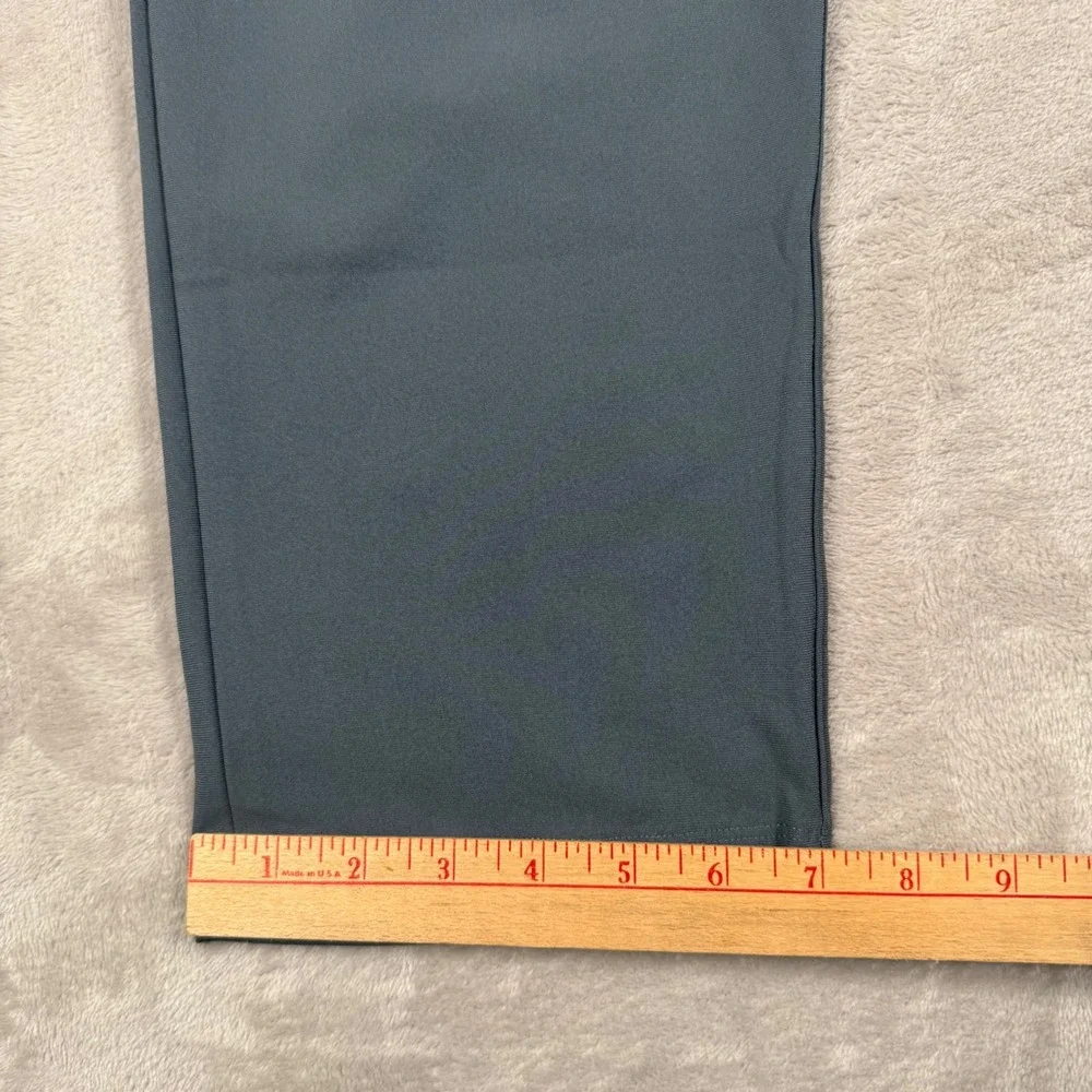Lululemon Commission Slim-Fit Pant Mens 33 Grey Warpstreme Chino LM5AR2S